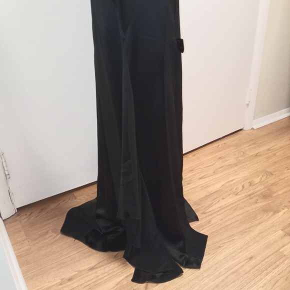 Montage Mon Cheri Black mother of bride Dress Gown Lace & bead insert NWT /B7 - Picture 3 of 13